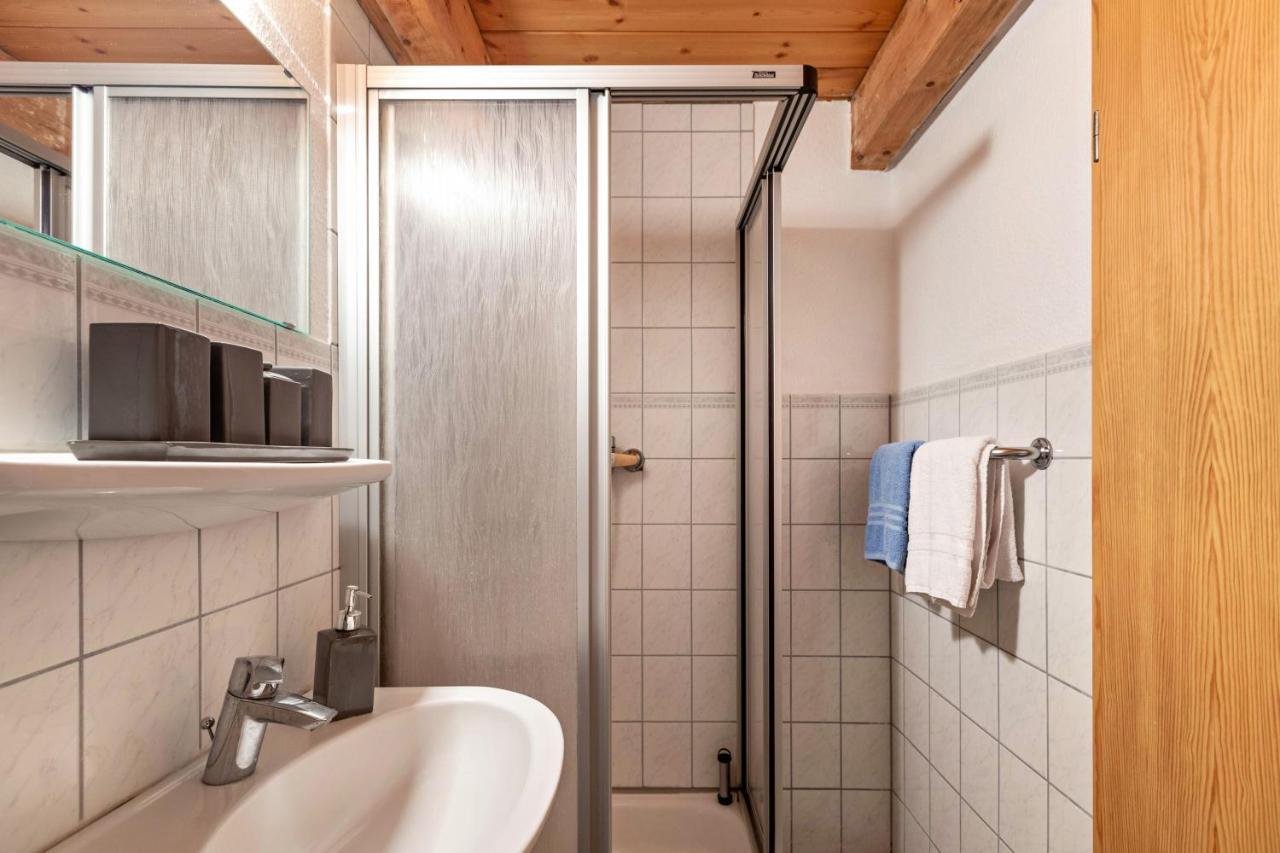 Schipp Landen Lisa Apartment ฮูซุม ภายนอก รูปภาพ