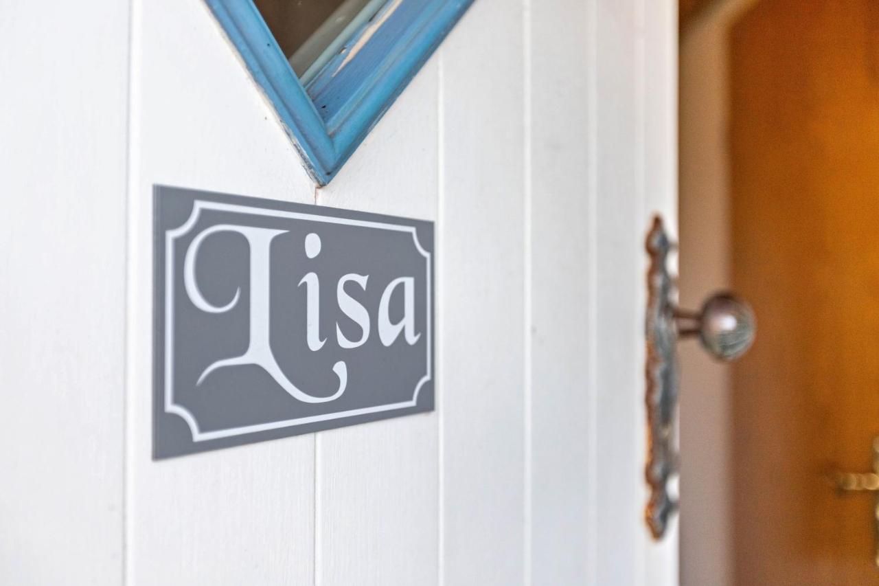 Schipp Landen Lisa Apartment ฮูซุม ภายนอก รูปภาพ